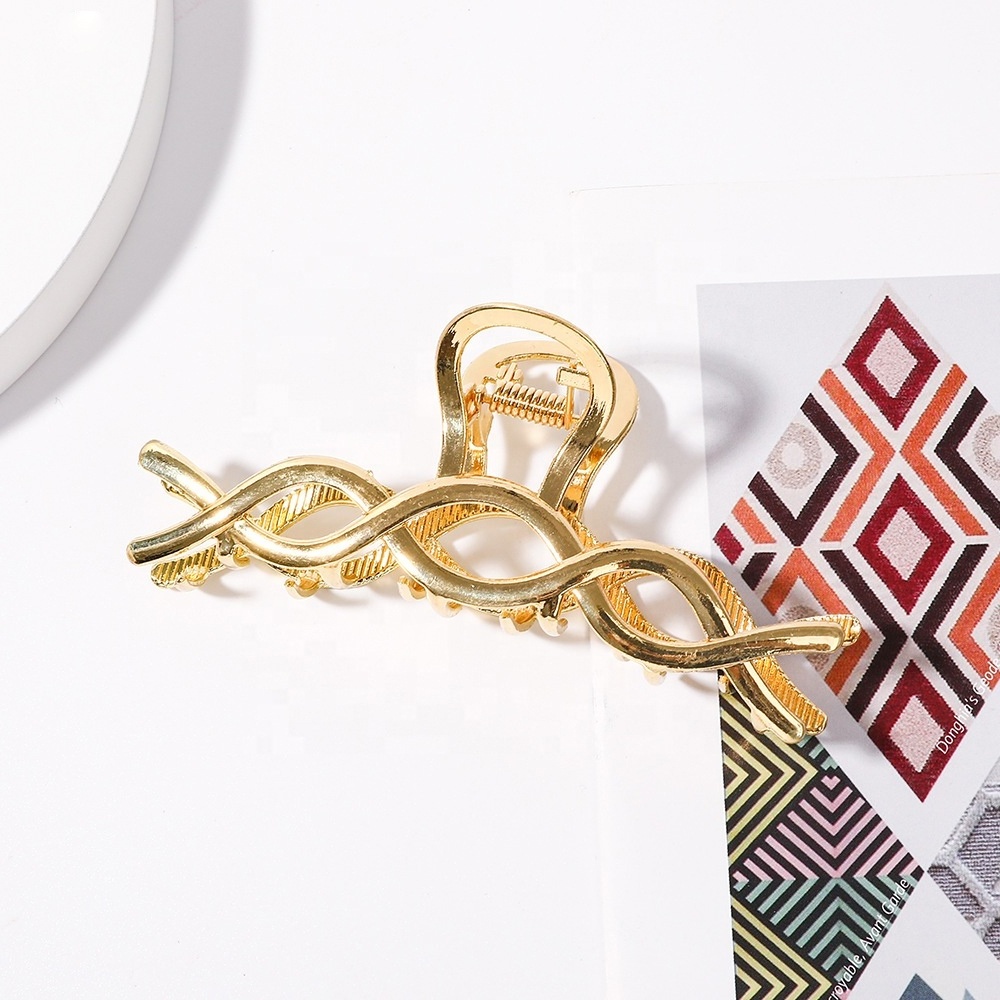 Wholesale New Arrival  M-shaped Twist Hair Clip Claw Fashion Large Women Shark Hair Clip Geometric Metal Hair Claw