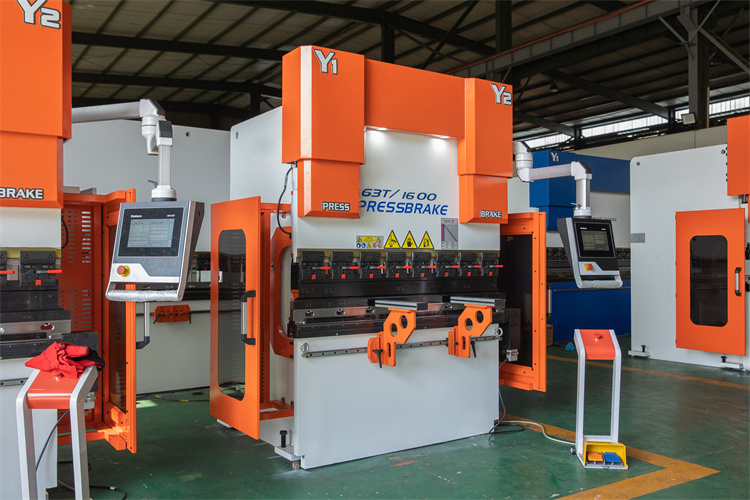 30T 1600mm press brake with E21controller sheet metal folding machines at Competitive Price