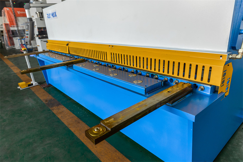 Mechanical Shear hydraulic swing beam QC12Y-6X6000 shear machine for metal sheet cutting