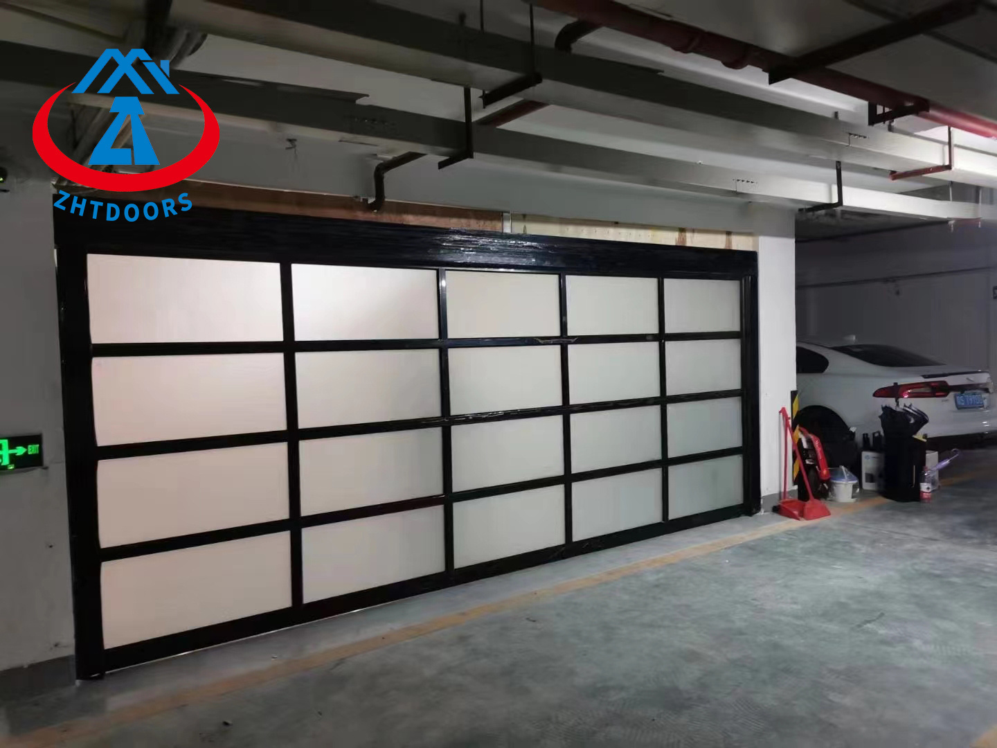 ZHTDOORS Professional And Secure High End Sectional Single Automatic Frosted Glass Garage Door