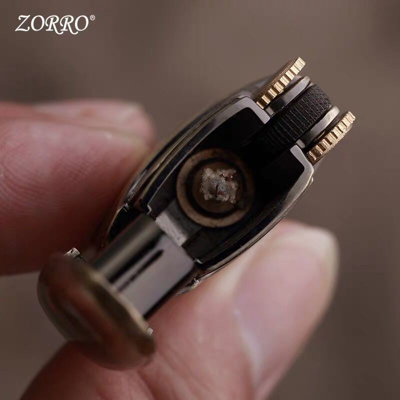 ZORRO BRAND Cooper cigarette oil lighters automatic ignition retro flint stone grinding wheel metal kerosene lighter