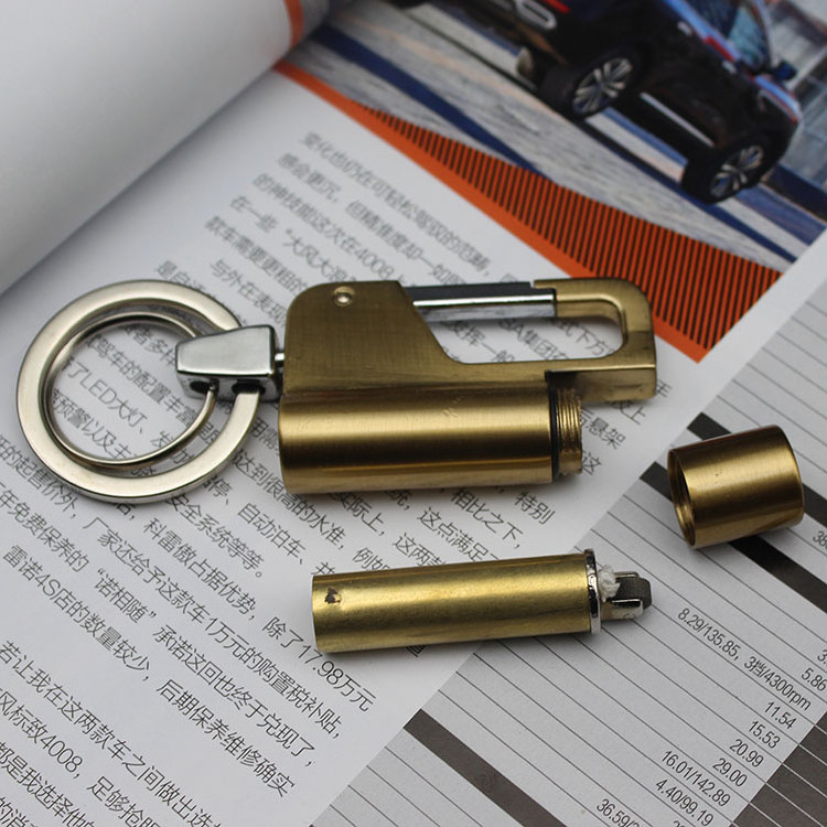 2019 Metal waterproof oil lighter for outdoor fashion keychain lighter