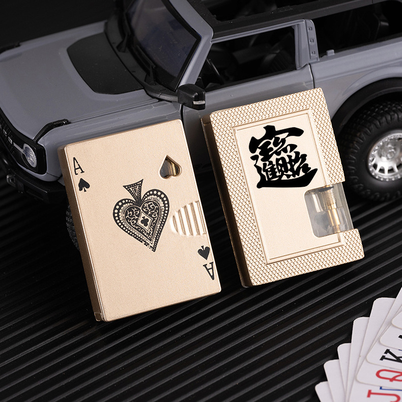 Wholesale Creative Design Single Flame Jet Lighter Poker Playing Card Green Fire Visible Gas Tank With Light Cigar Lighters