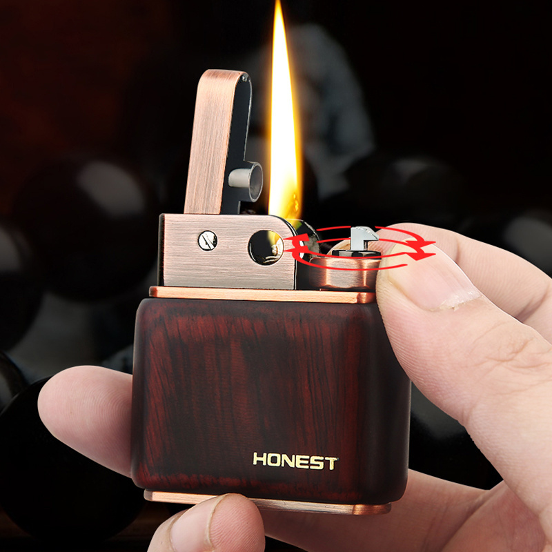 2023 New Arrival Honest Kerosene Lighter Wooden Shell DIY Oil Refillable Automatic Ignition Classic Cigar Cigarette Lighters