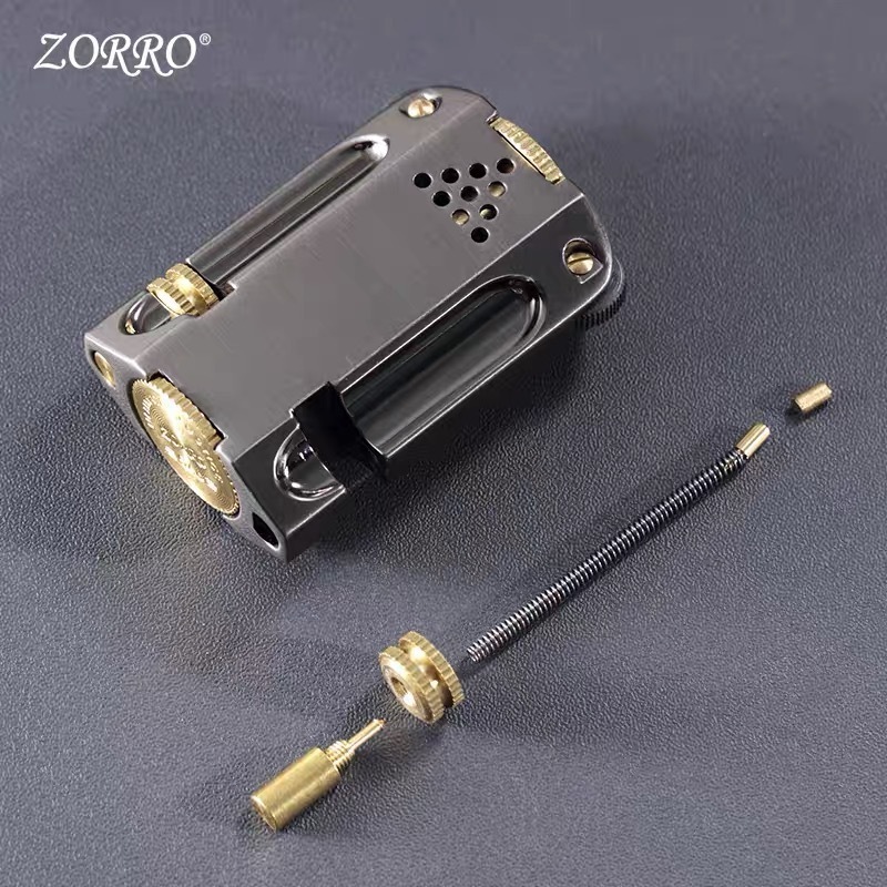 Wholesale ZORRO Brand kerosene lighter classic design flint ignition oil refillable metal polished cigarette cigar lighters