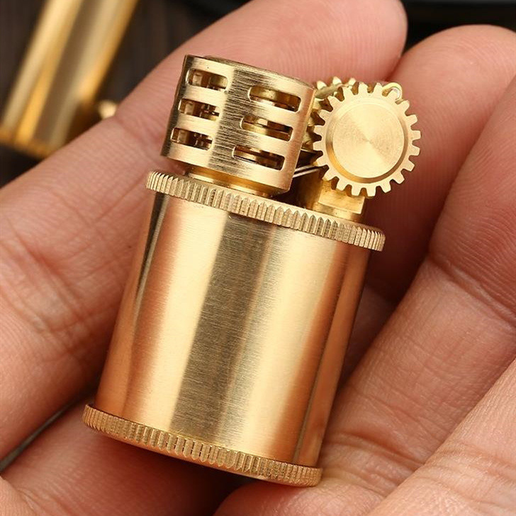 Wholesale ZORRO Brand Factory direct sales Round classic kerosene lighter flint stone portable SMALL SIZE brass oil lighters