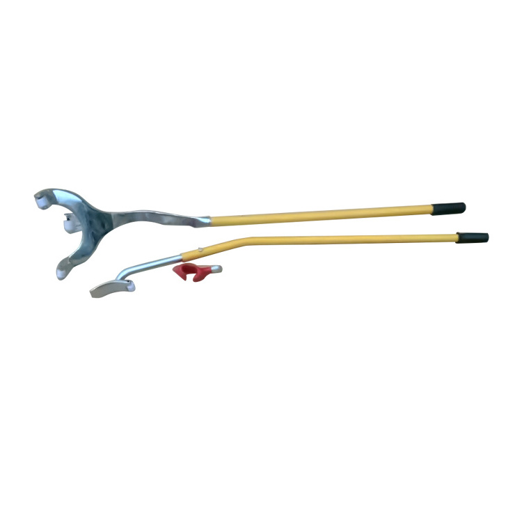 Truck tire bars dismounting removal tools