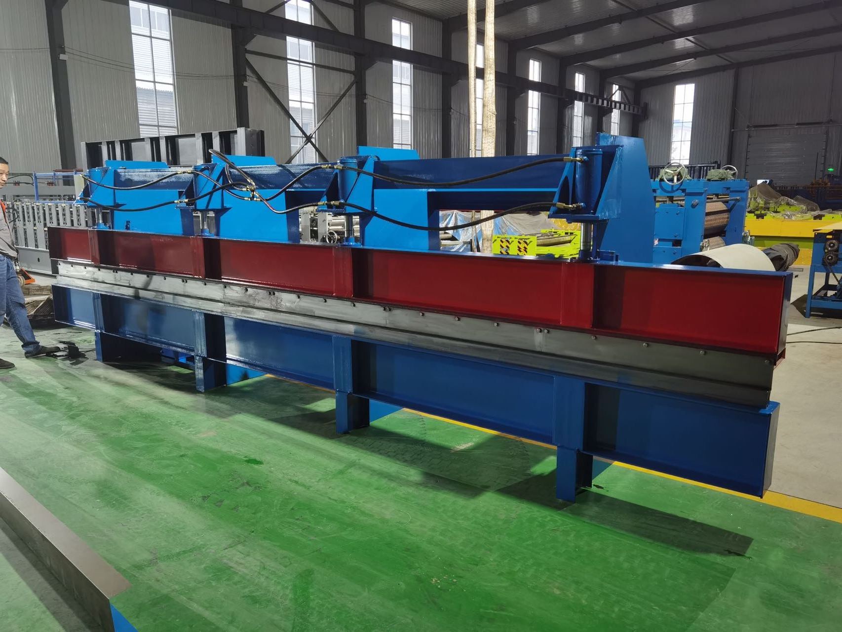 3m to 6m Metal Plate Hydraulic Bending Machine Metal Sheet Bending Machine Side wall Flashing Making Machine