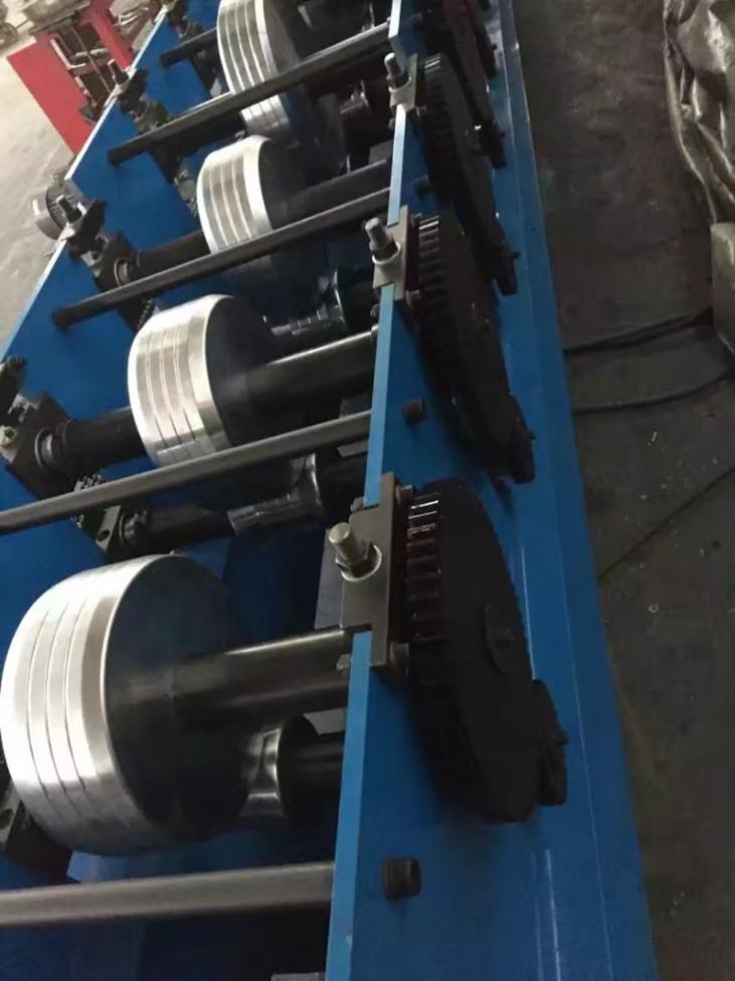 Nice Quality Gutter Downspout Roll Forming Machine Downspout Elbow Machine for Sale