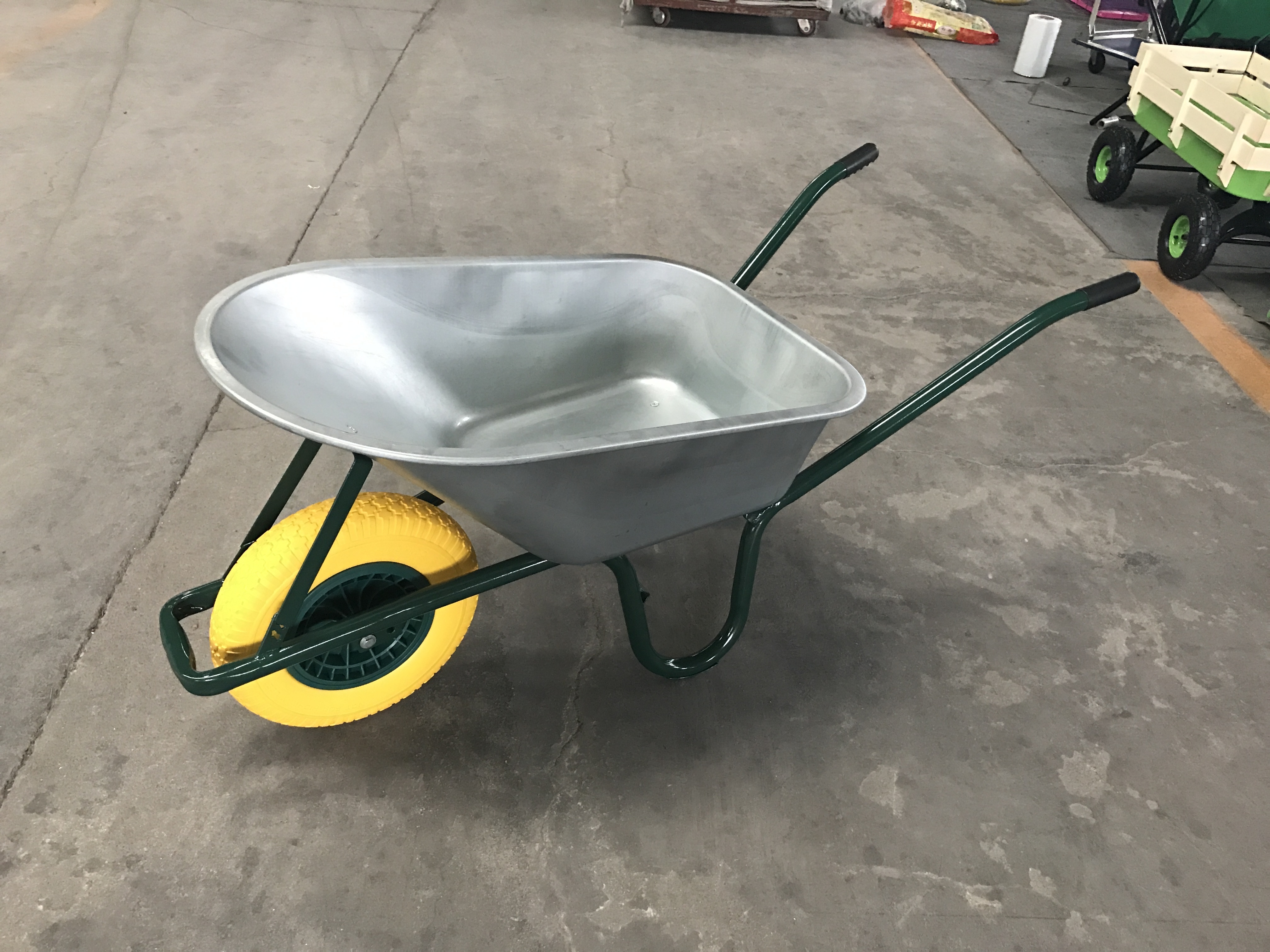 Heavy duty hot sale wheelbarrow WB6414 with PU WHEEL