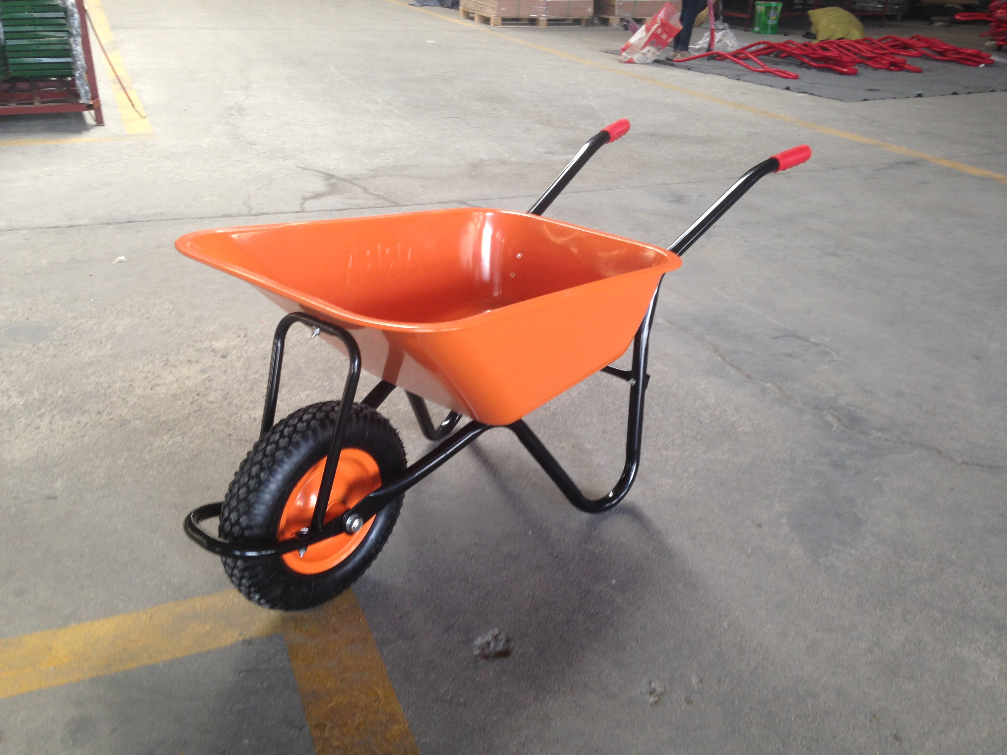 Heavy duty hot sale wheelbarrow WB5009 with cheap price