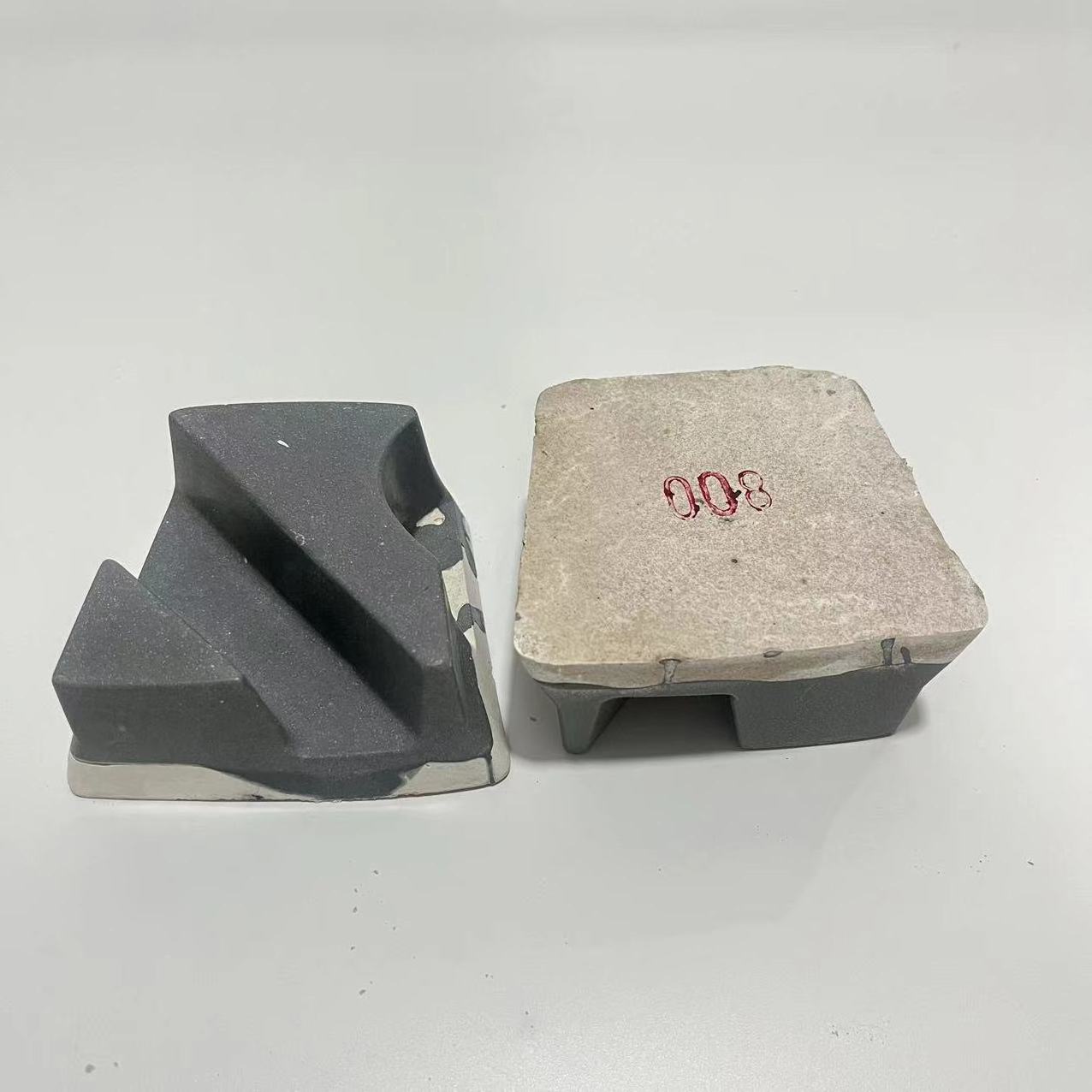 Customizable Frankfurt Abrasive Polishing Bricks Magnesite Grit Powder Silicon Carbide Material OEM Supported Polishing