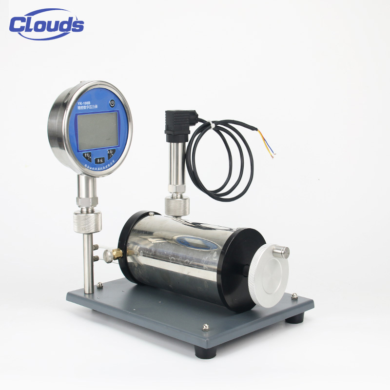 Clouds Calibration Standard Gauge Digital hand pump pressure Micro Pneumatic Pressure Calibrator