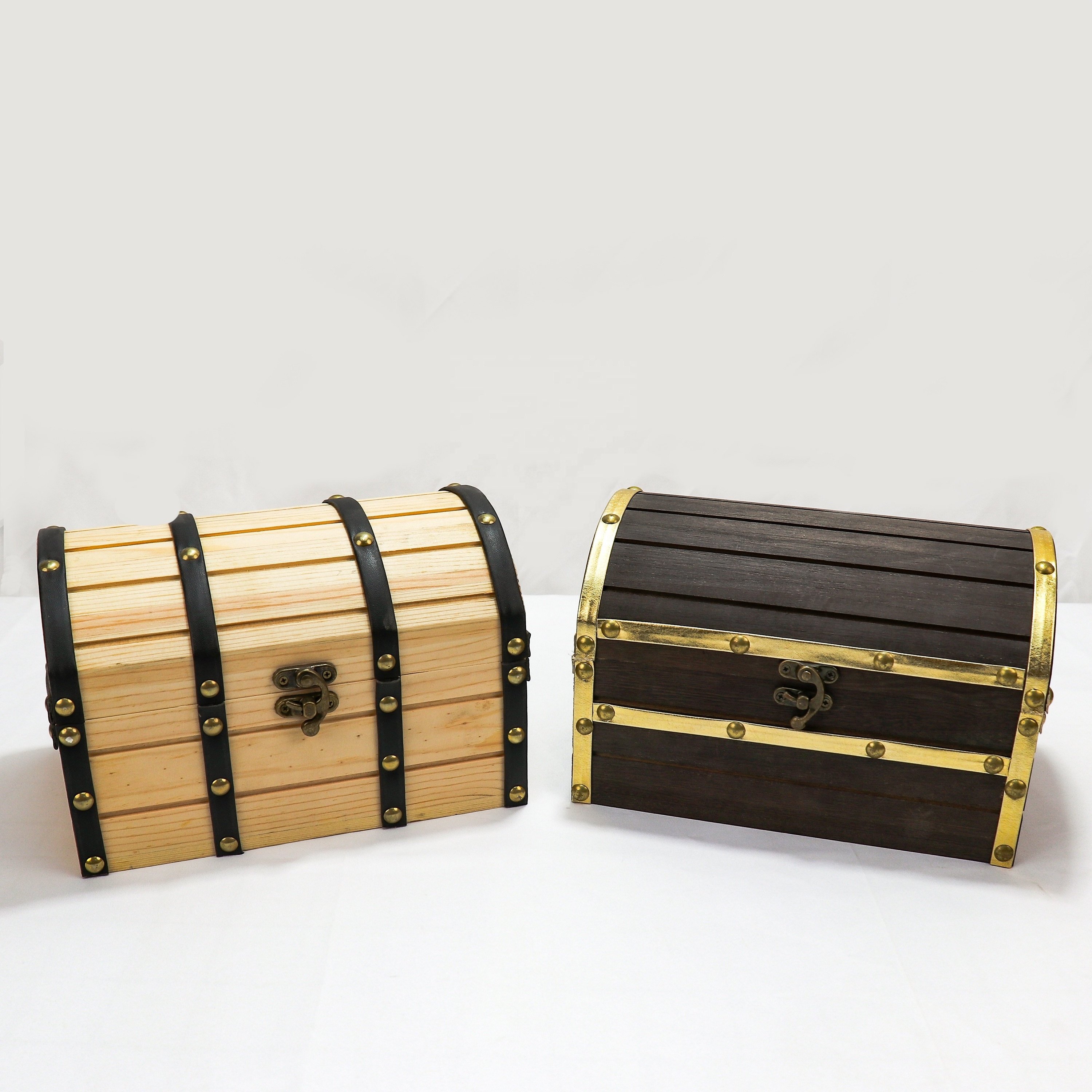 FSC&BSCI rustic paulownia Wood and Leather Treasure Chest Wooden Box Jewelry Box with Latch