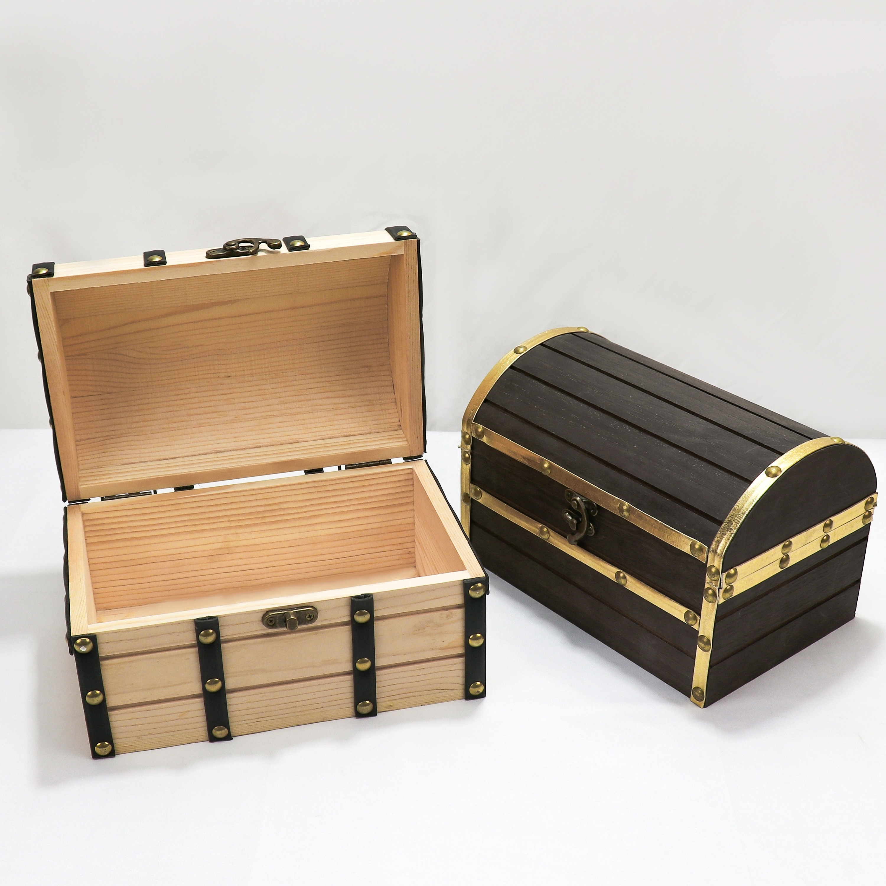 FSC&BSCI rustic paulownia Wood and Leather Treasure Chest Wooden Box Jewelry Box with Latch