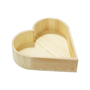 Custom wholesale Wood Display Storage Tray heart shape decor desktop Fruit snack dessert wooden serving tray