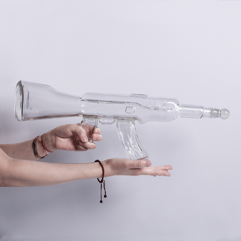 Hot selling high quality glass wine decanter gift AK 47 gun shape whiskey tequila glass bottle