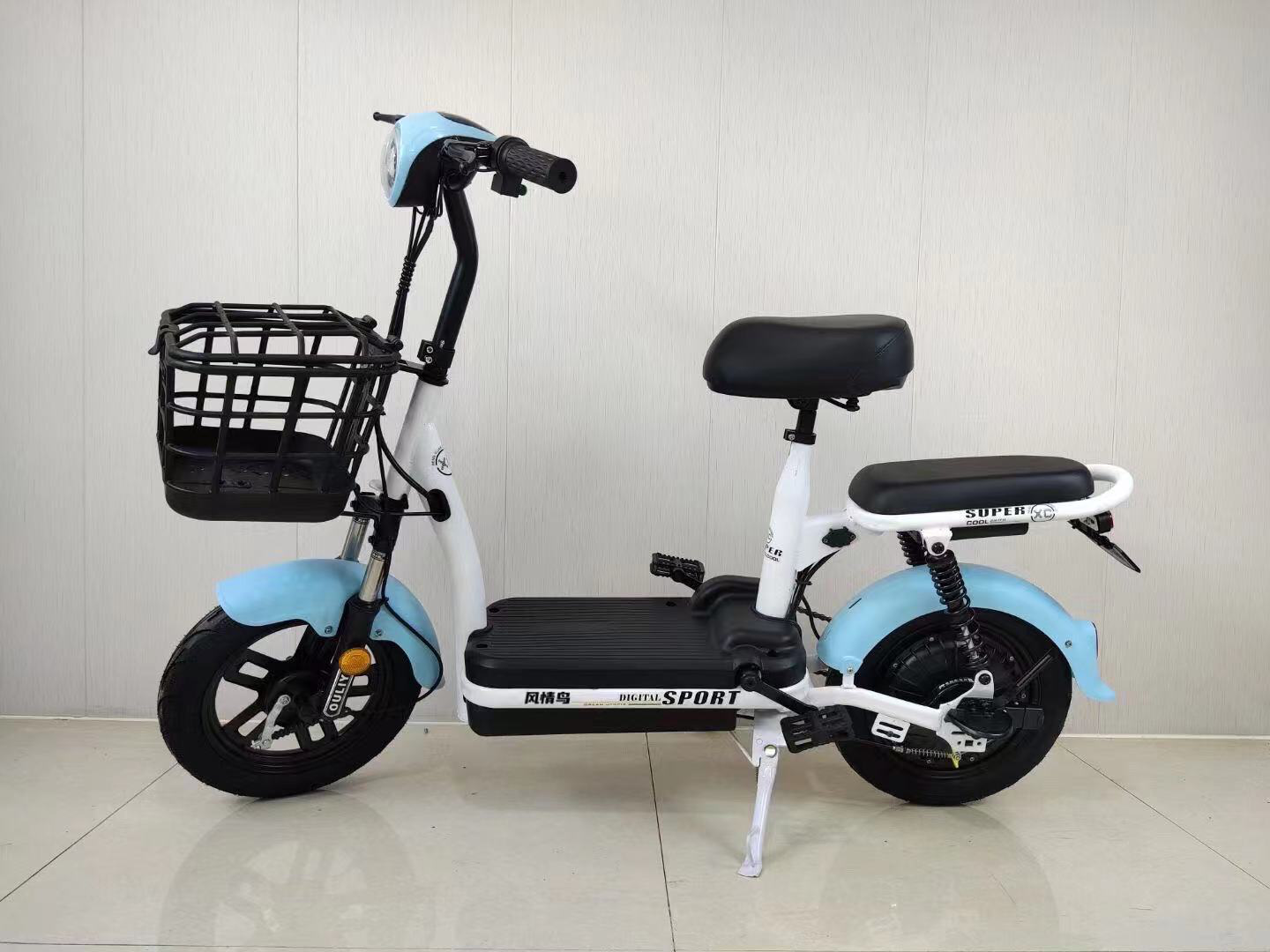 2023 simple, light and fashionable electric bicycles with double seat city e bikes for adult electric scooter