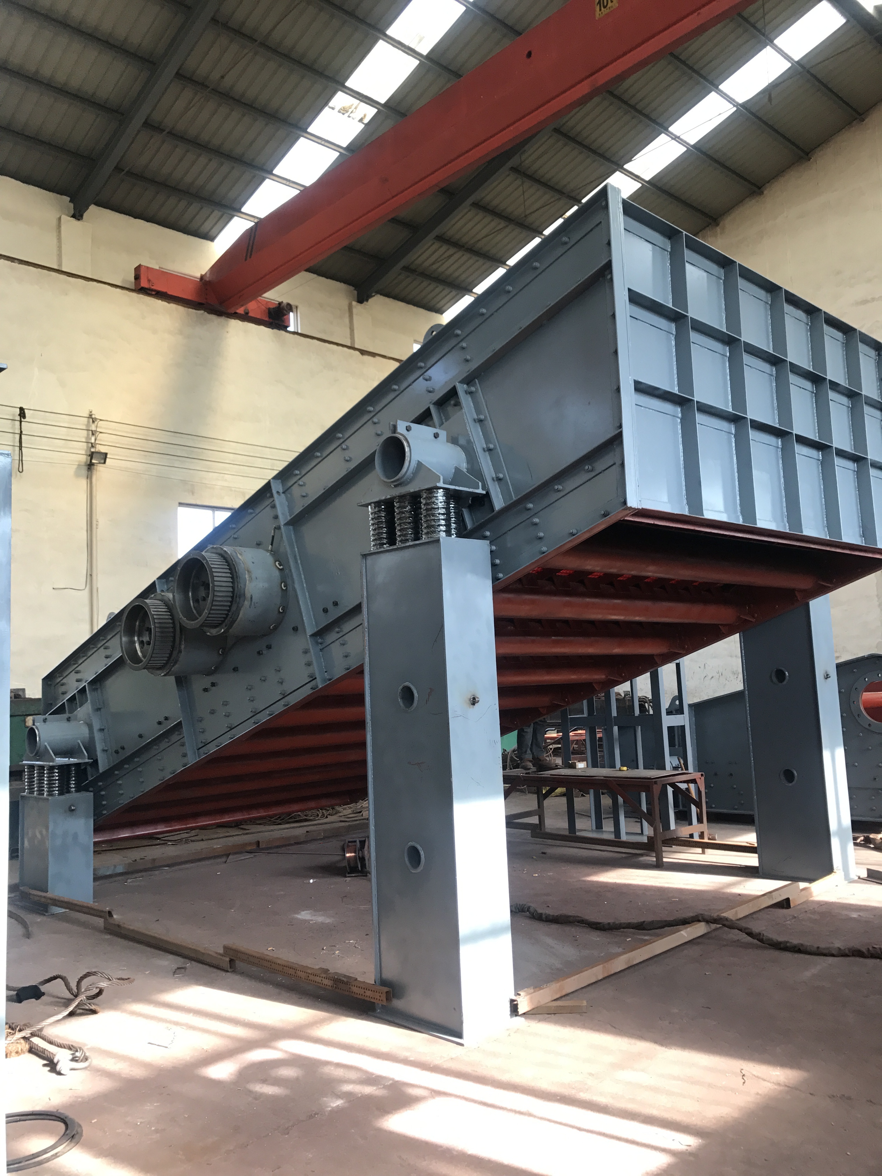 YK circular vibrating screen Aluminum ore mining vibrating screen machine Various models of mining circular vibrating screen