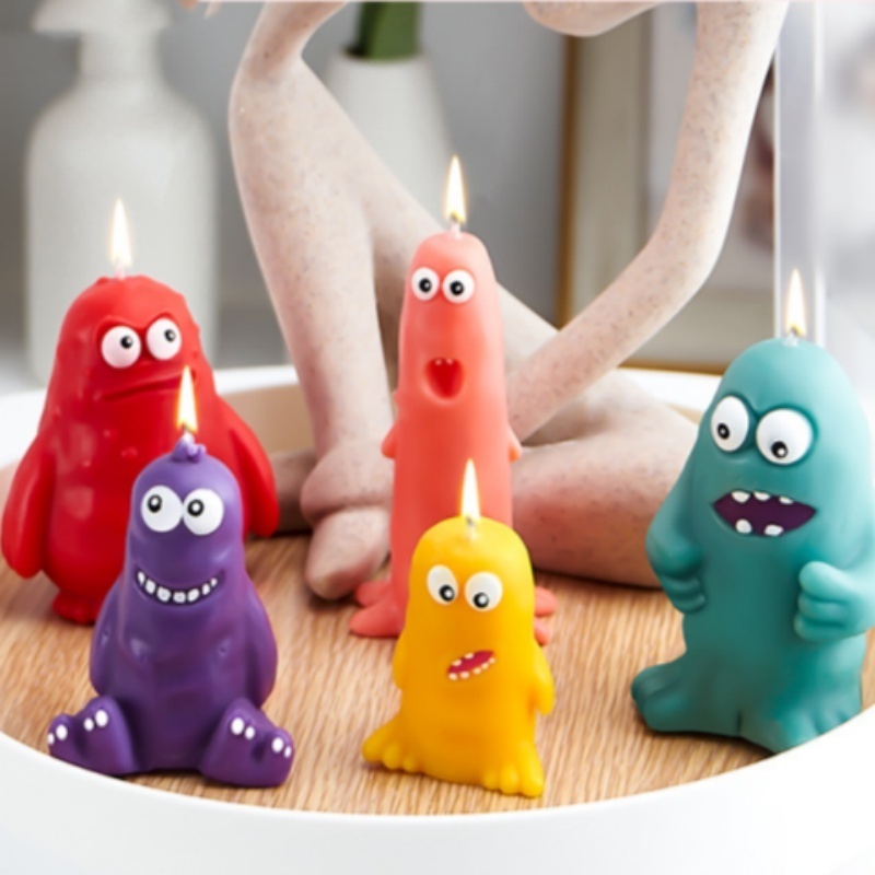 Wholesale Novelty Cute Little Monster Scented candle Cartoon Art Shaped Candle Strong Scent For Kids Birthday Gift Set