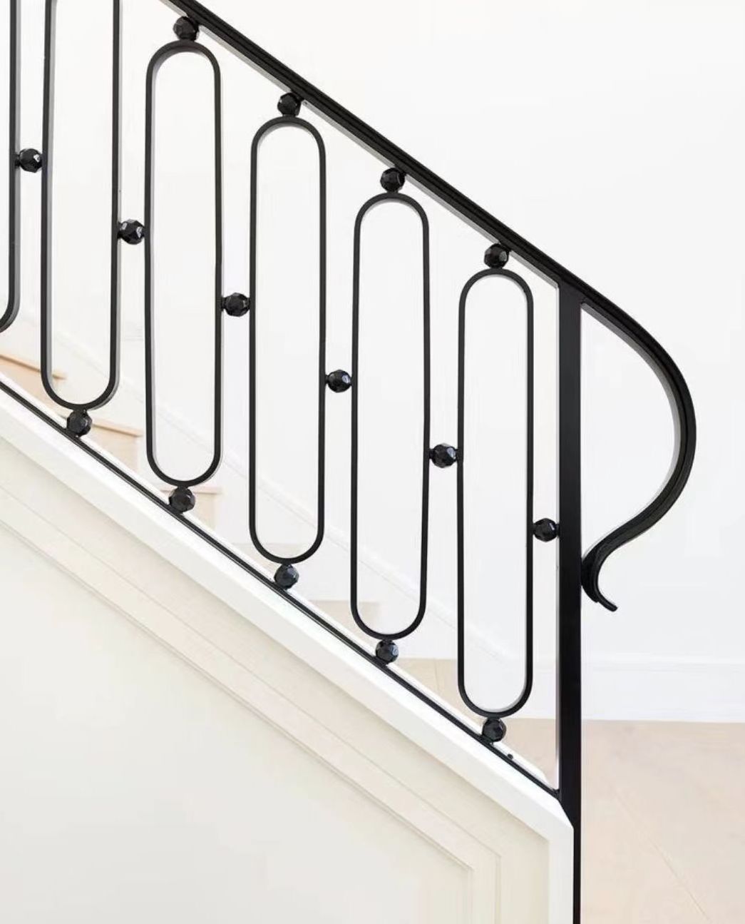 High Quality Metal indoor balustrade  wrought iron handrail stair railing design modern stair railings From China