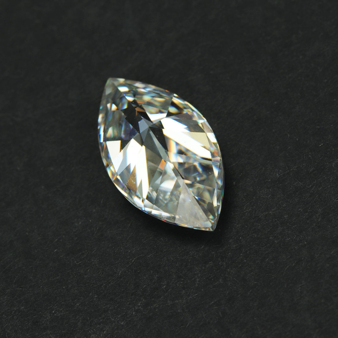 ZHUANGYEE Wholesale DEF Color Marquise Cut VVS Moissanite Loose Diamond GRA Certificate Diamond