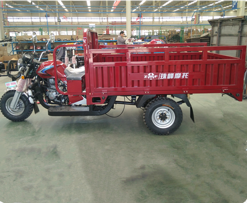 2019 China gasoline  cargo tricycle 300cc tricycle agricultural handicapped motorcycle