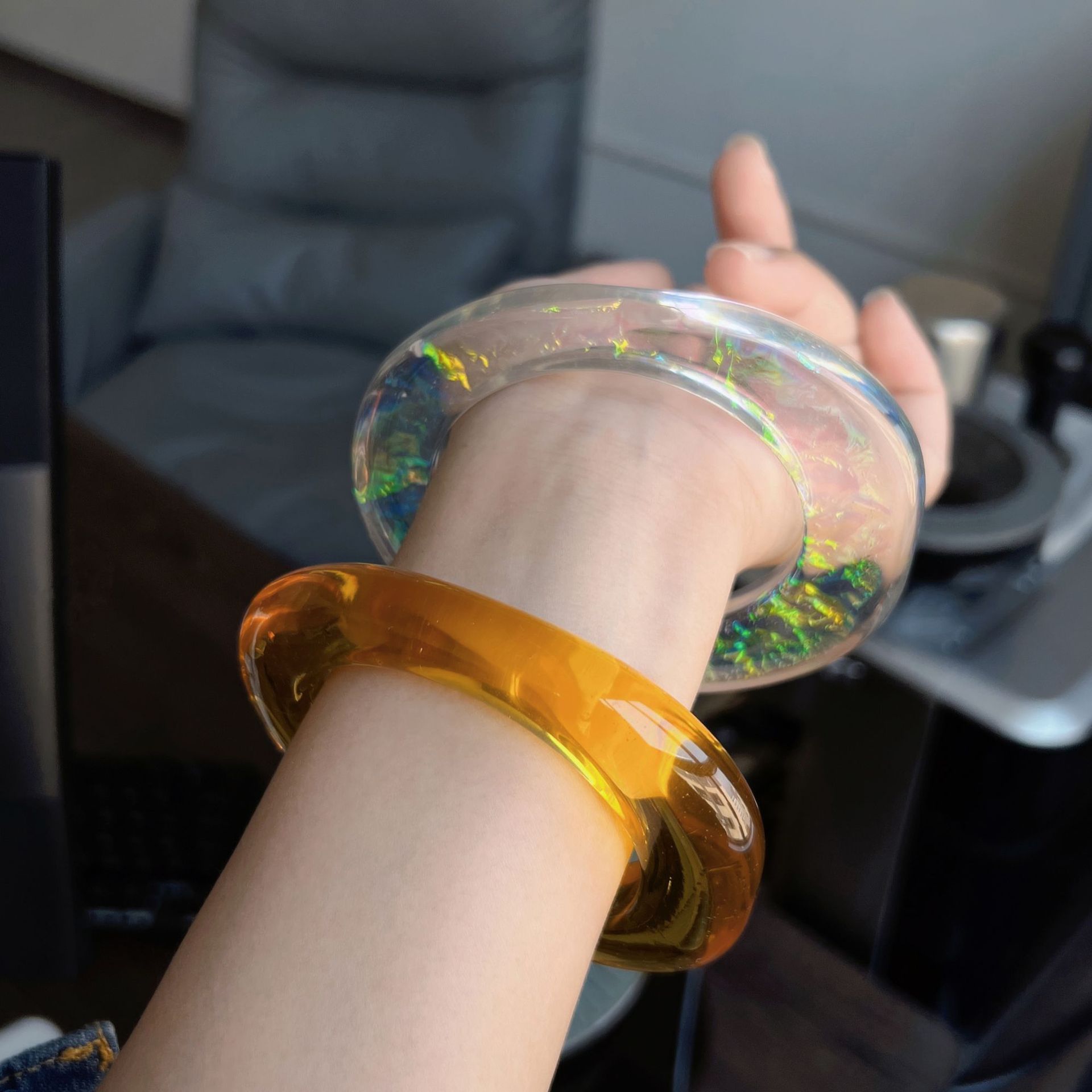 Summer New Trendy Green Clear Wide Oval Acrylic Resin Transparent Bracelet For Women Girls Party Travel Jewelry 2024