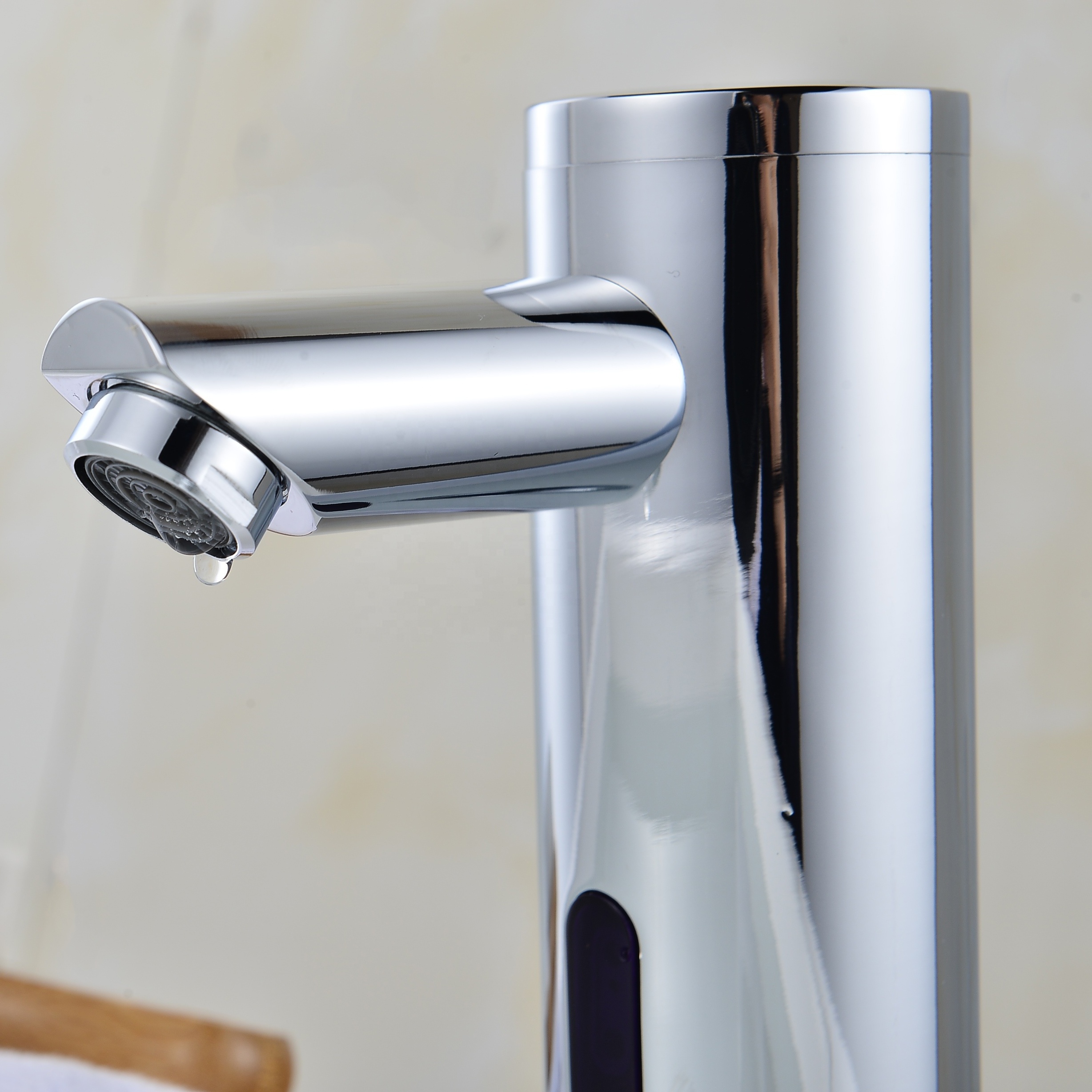 Automatic  Infrared Sensor Faucet Bathroom Silver Color Faucet