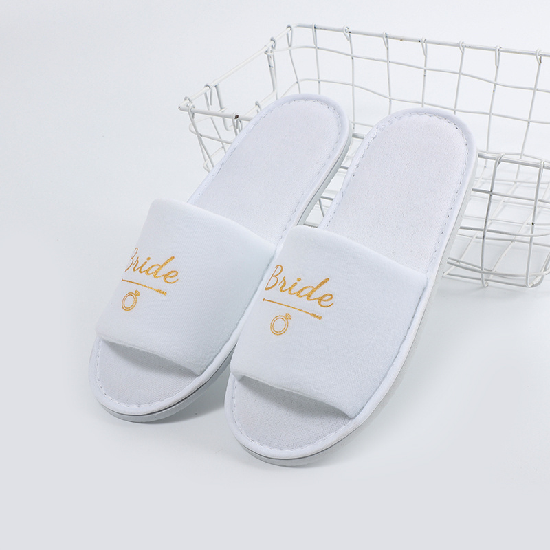 Closed Toe Wedding Slipper for Guest Custom Logo Plush Eva Slipper Bridal Slippers Wedding