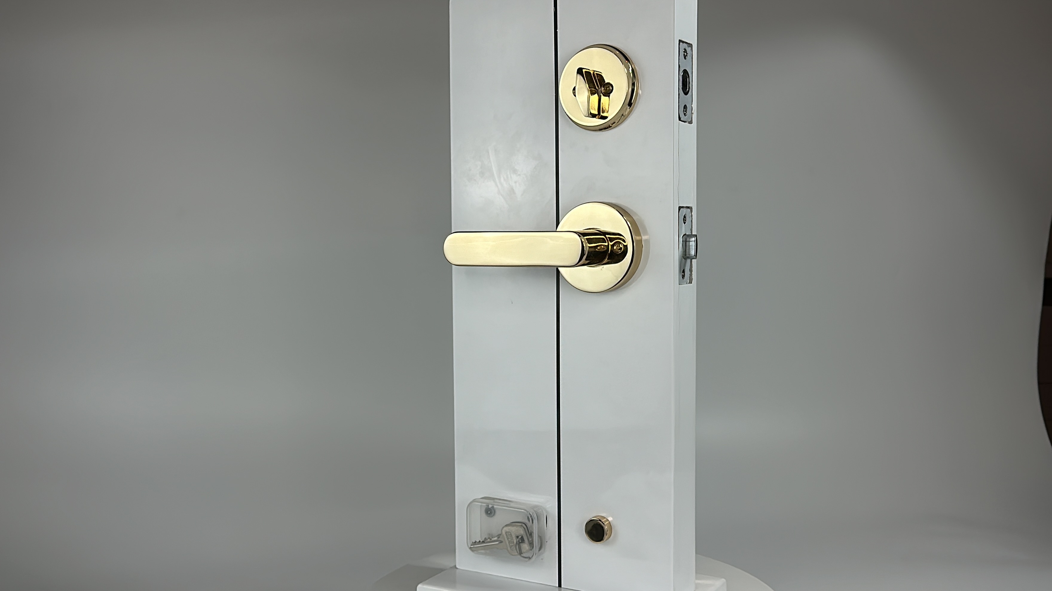 Gold Front Door Lock Set with Reversible Handle Lever Classic Brass Front Door Hardware