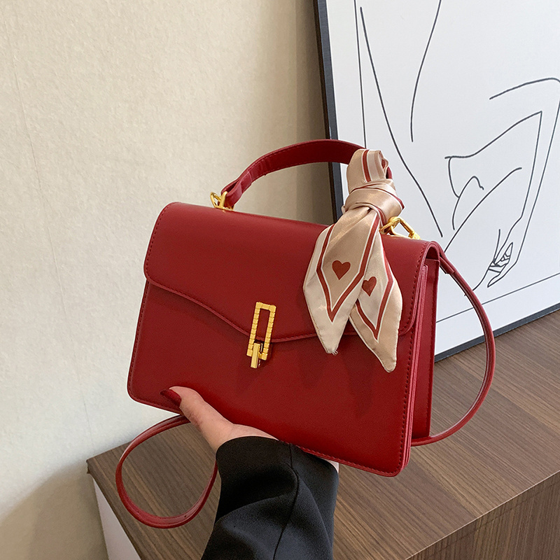 New Factory Wholesale Woman Fashion Cross body Bag Korea Style PU Leather Woman Handbag with Lock Ladies Flap Small Square Bag