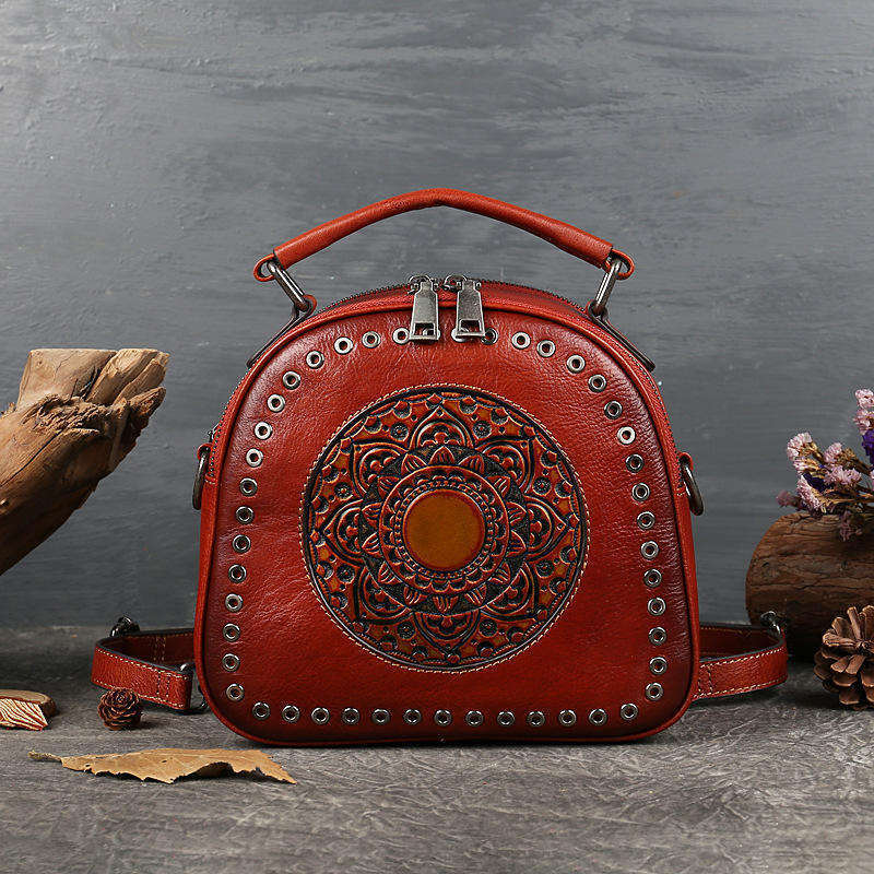 Vintage 100% Genuine Leather Young Women's Shoulder Print Handbags Females Popular  Embossing Totem Messenger Design Purses Bags