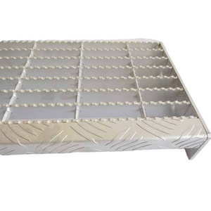 Hot-Dip Galvanized  Platform Grating 40 mm Flat Steel Grating serrated Pedals walkway grating