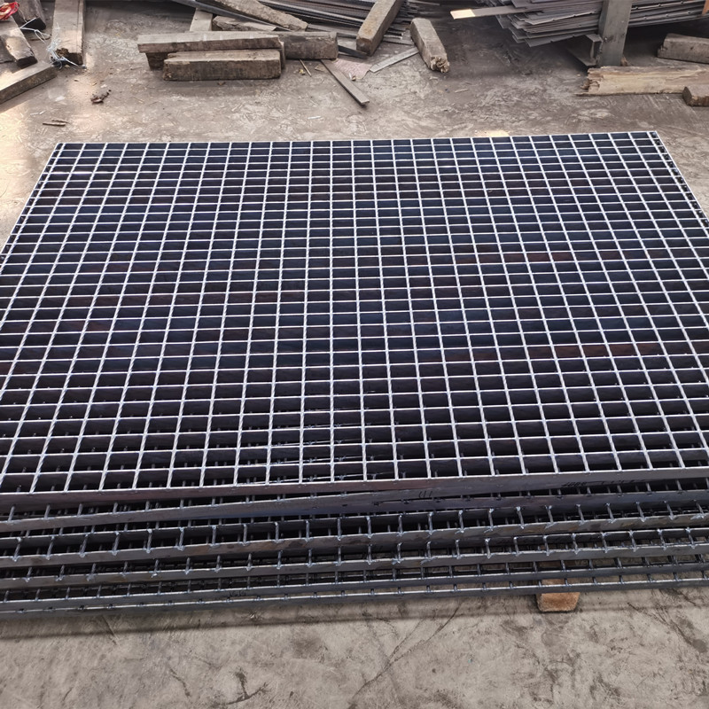 Metal Building Material  Galvanized Steel Grating Various Specification Catwalk Steel Grating