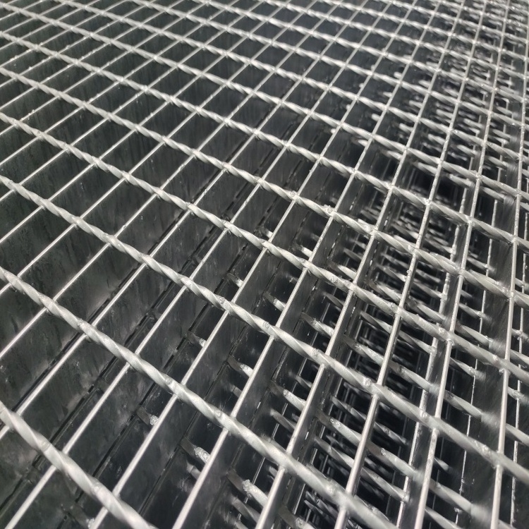 Hot dipped Galvanized Aluminum Stainless Steel Grating For walkway platform Foot Plate