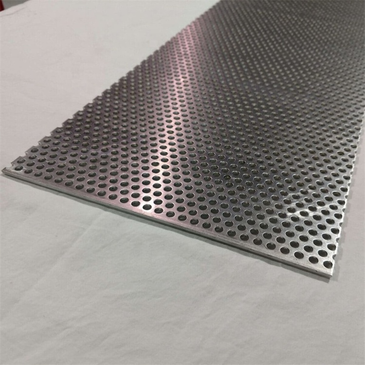 6.35mm diameter holes  10 micron clear anodized finish aluminum building perforated plate