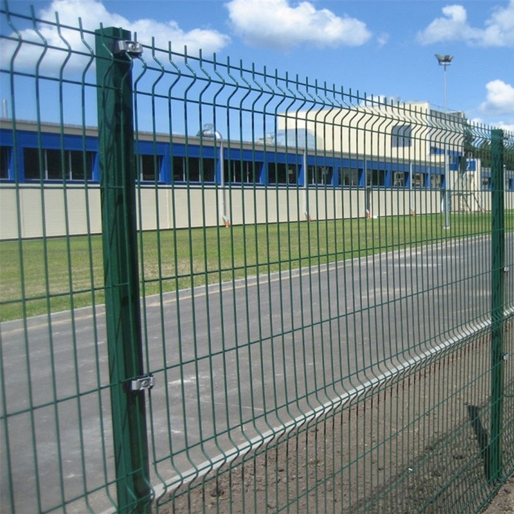 PVC Coated Steel Wire welded mesh panel fencing chain link sports ground wire mesh fence