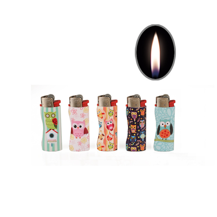 2021China Wholesales Honest Lighter Art Fire Candle Encendedor Sigaret Branded Lighter Custom Logo Refillable Mini Flint Lighter