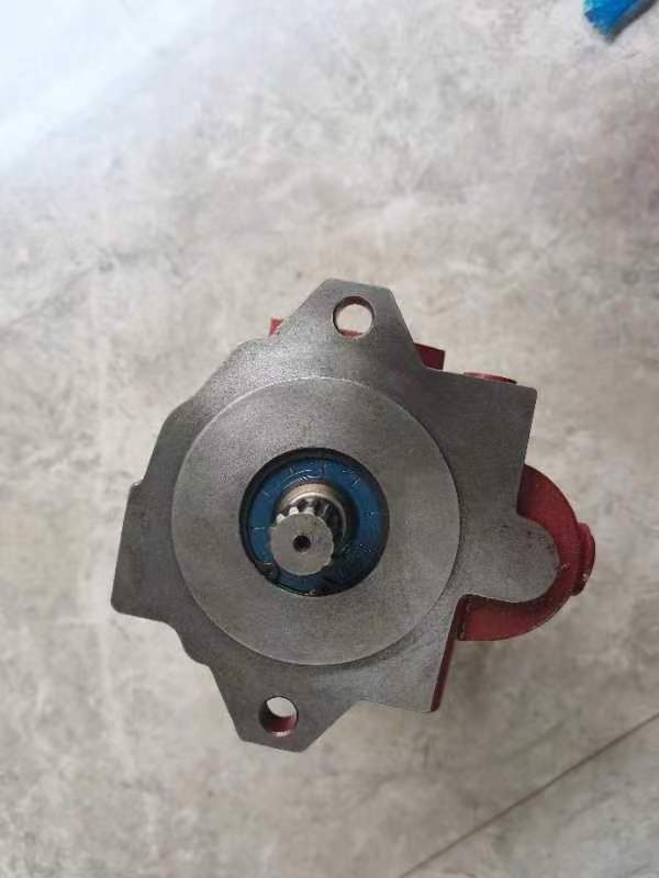 Piston Pump PVD-1B-32CP-11G5 Excavator Hydraulic Oil Pump PVD-1B-32CP for Repair Excavator HITACHI ZX30U ZX30U-2