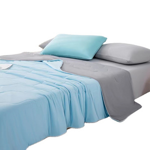 Cooling Blanket, Cooling Blanket for Hot Sleepers Night Sweats, Lightweight Soft Breathable Silk Smooth Blanket, Solid