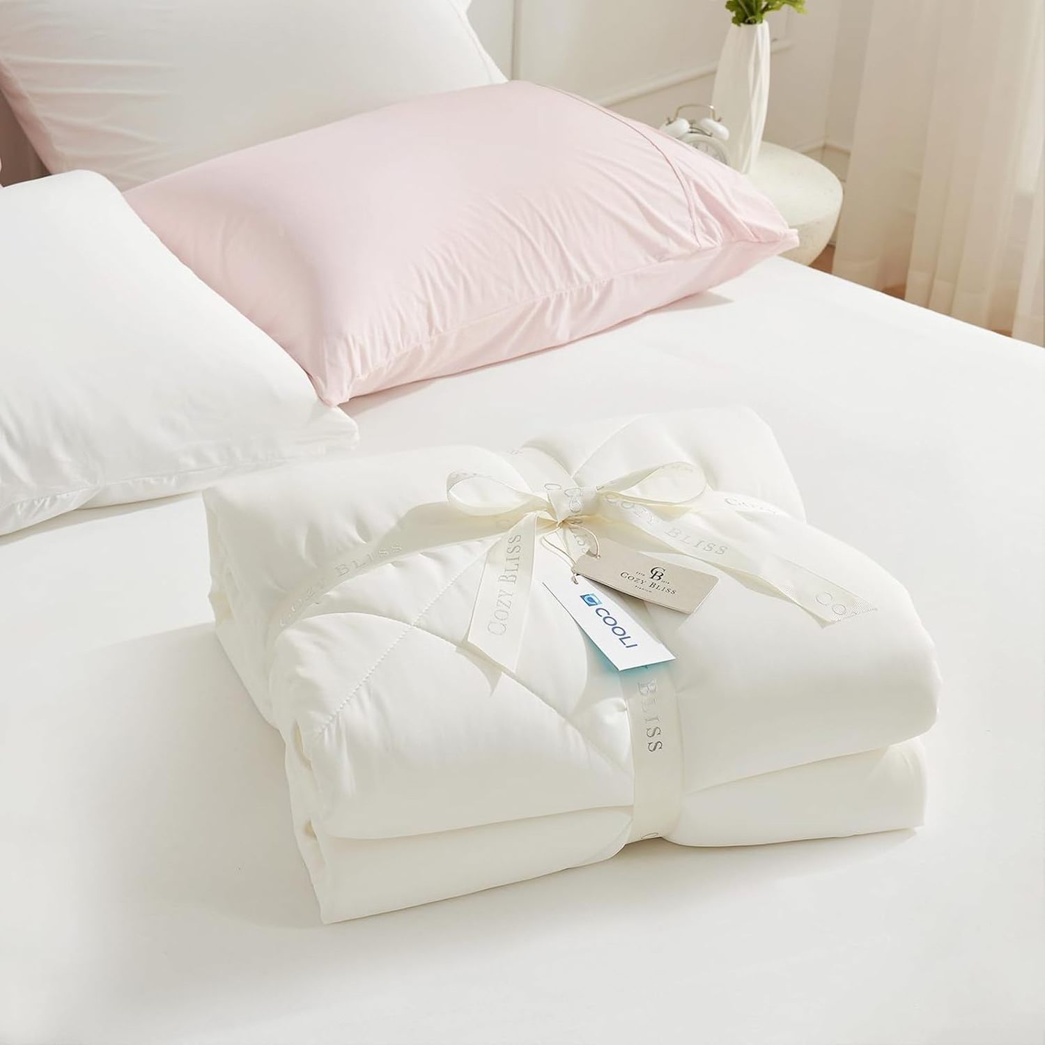 Cooling Blanket, Cooling Blanket for Hot Sleepers Night Sweats, Lightweight Soft Breathable Silk Smooth Blanket, Solid