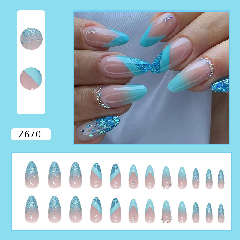 2024 High Quality Gradient Green Fake Nails With Glue Free False Nails Sample Medium Coffin Reusable Artificial Nails press on