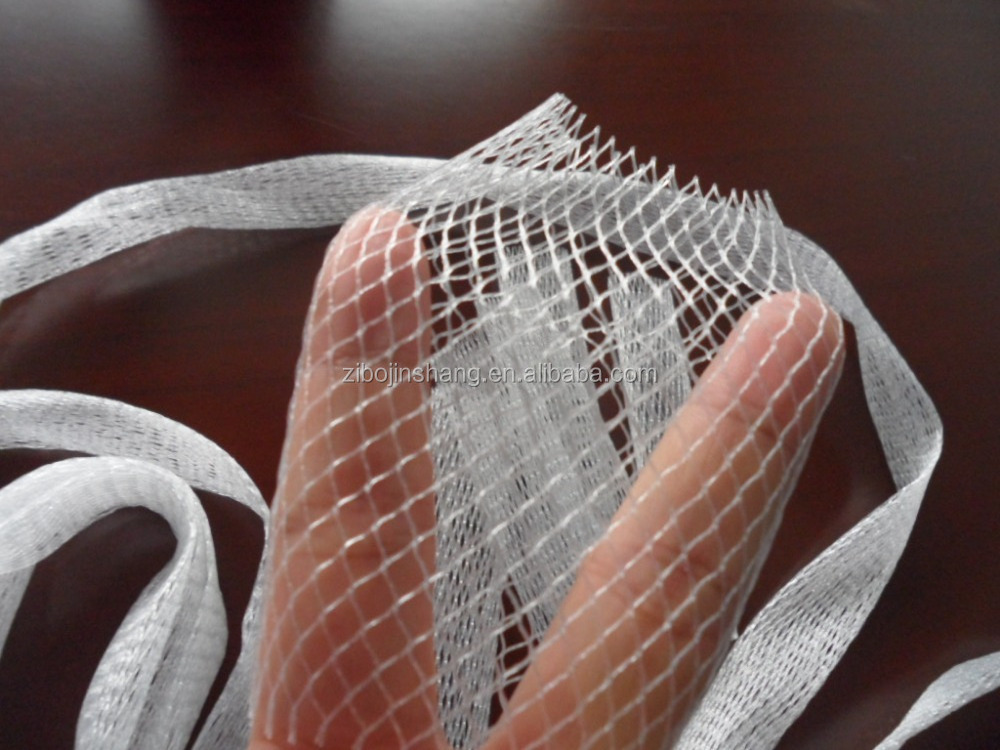 Flower bud protective plastic sleeve net