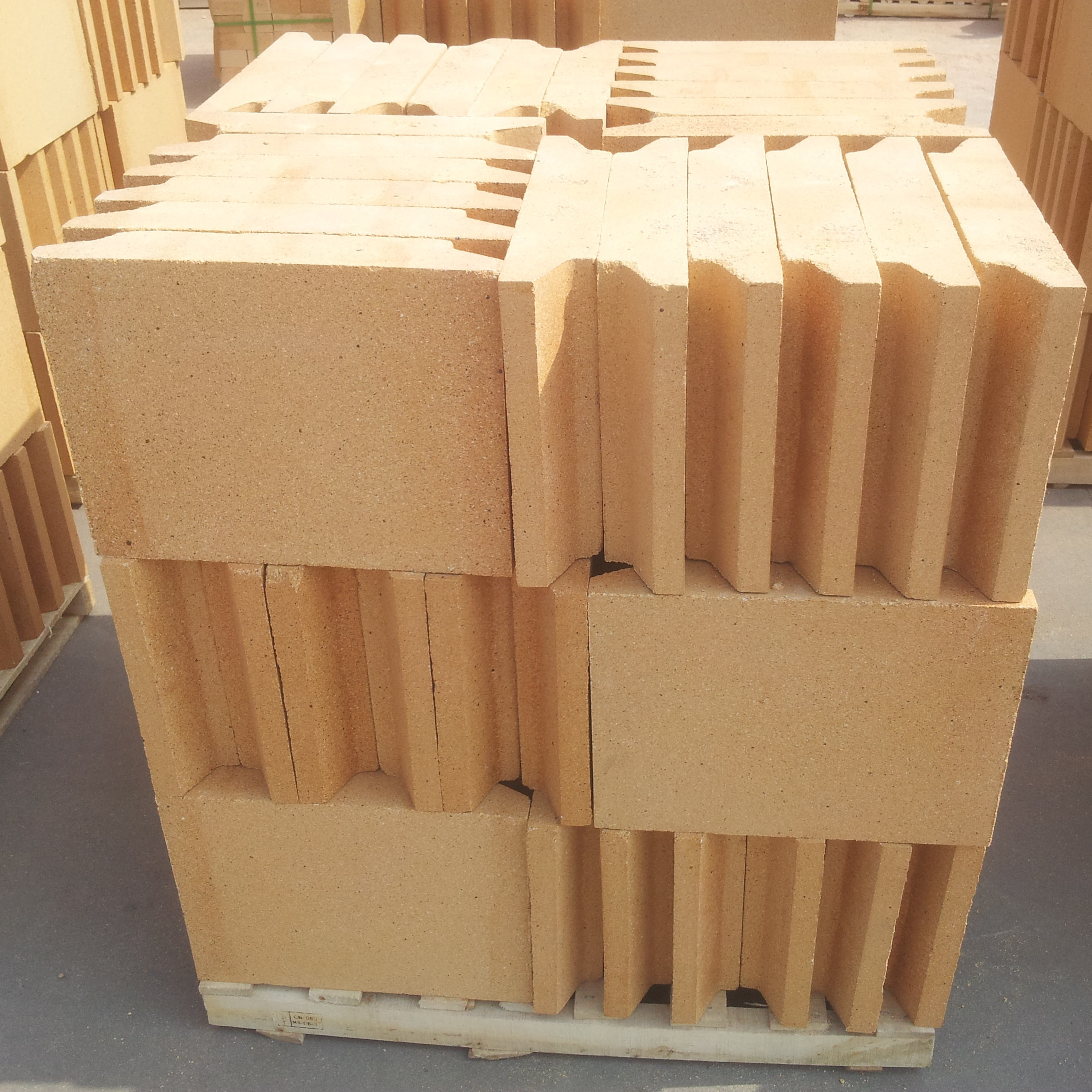 Sale With Heat Proof And Fire Resistant And Abrasion Resistant Fire Bricks Refractory High Alumina Fire Bricks