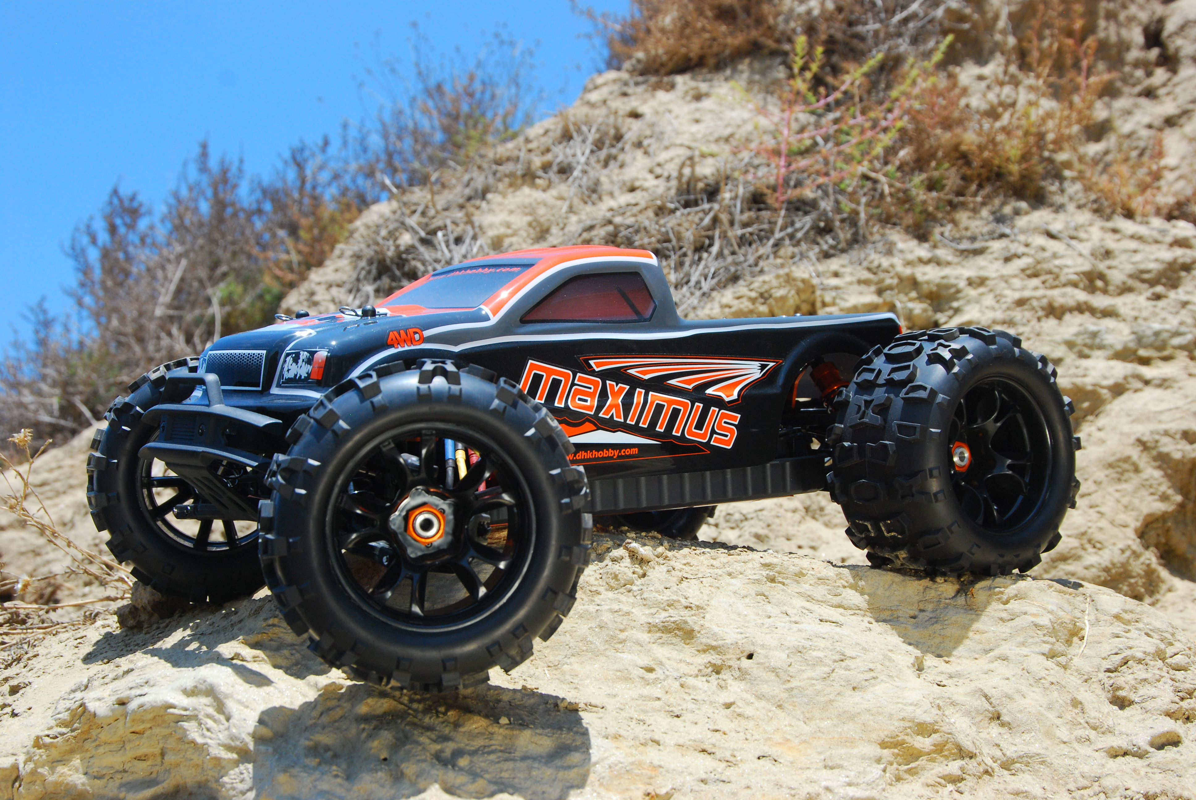 8382  Maximus 1/8 4WD BRUSHLESS OFF-ROAD TRUGGY - Ready to run RC Car toys Monster Truck