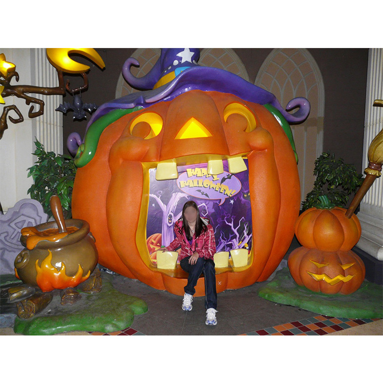 Cute Large Size Fiberglass Pumpkin House Sculpture Outdoor Resin Pumpkin Statue