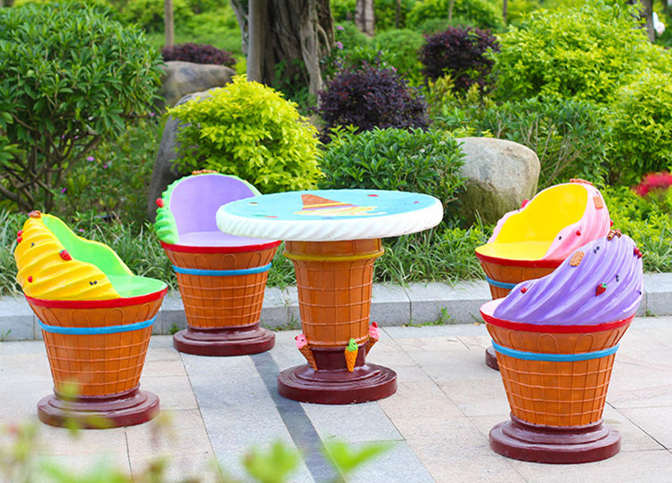 Outdoor resin fiberglass ice cream cone chair and table