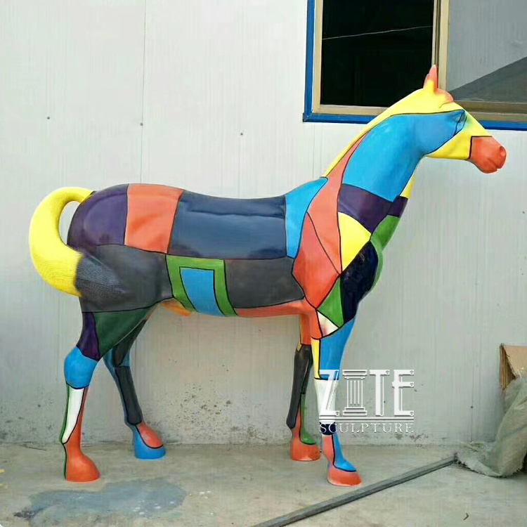 Factory life size resin animal sculpture fiberglass horse statue for sale