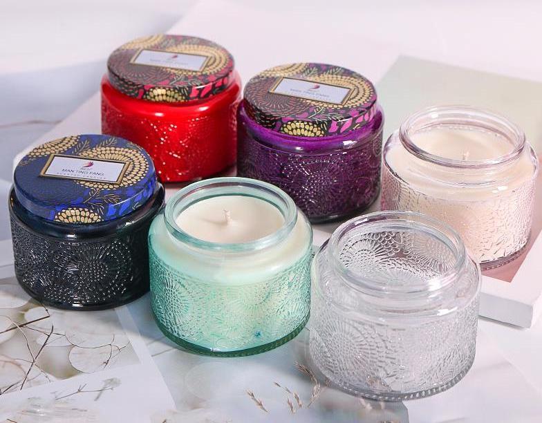 Custom 4 OZ 8 OZ 10 OZ 16 OZ Clear Colorful Retro Embossed Glass Candle Jar with Metal Lids Glass Candle Holders